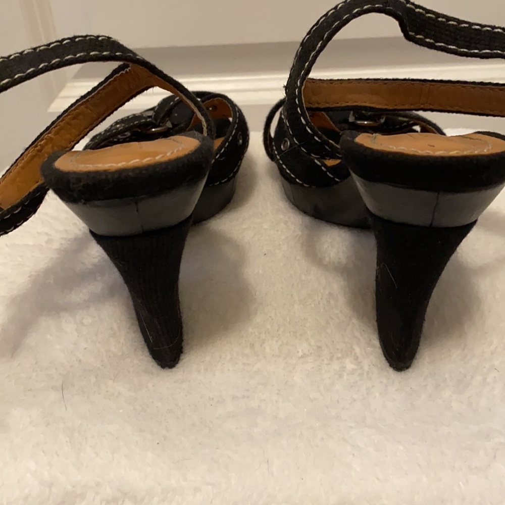 LAST CHANCE!!! Antonio Melani: Black Strap Wedge Heels size 8 - Picture 4 of 8